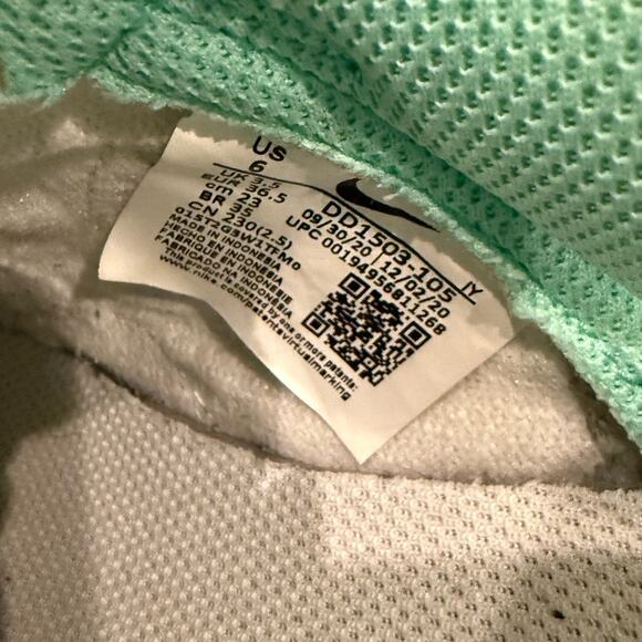 Nike Dunk Low Big Kids’ Shoes In Low Green Glow | USED - Picture 14 of 14